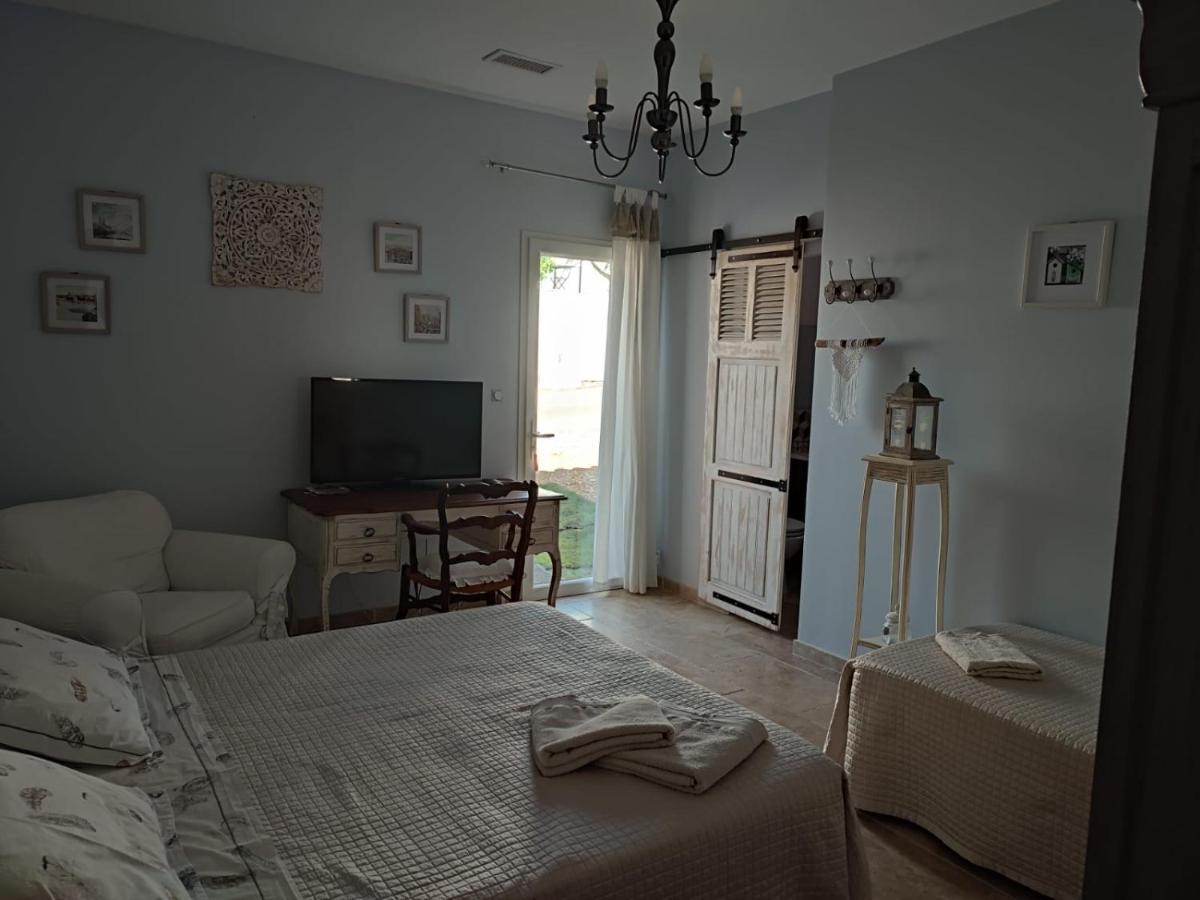 Les Olivades Bed & Breakfast Magalas Ngoại thất bức ảnh